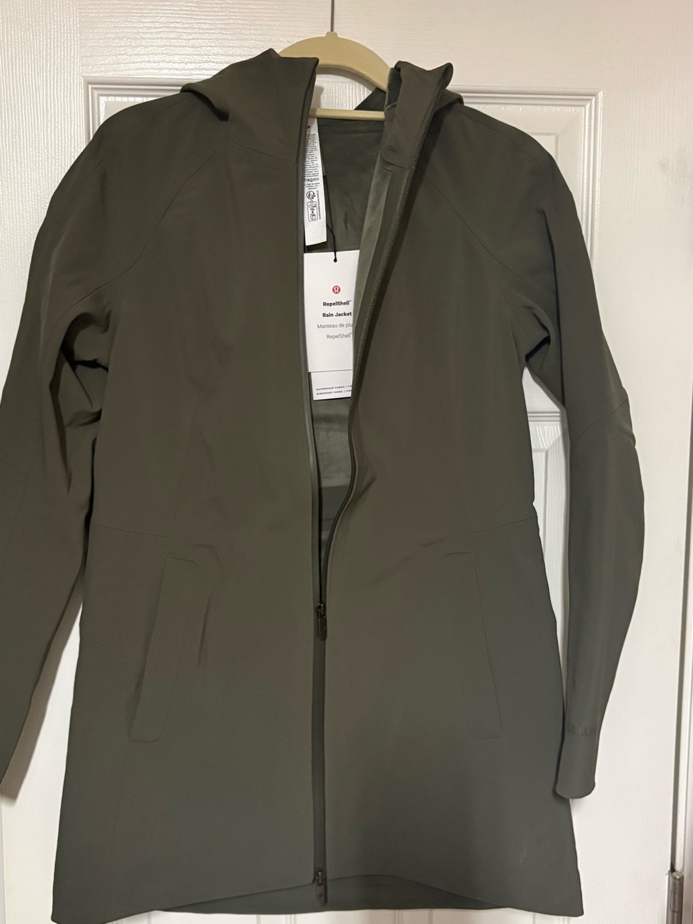 NWT Lululemon Repelshell rain jacket size 6 ARMG